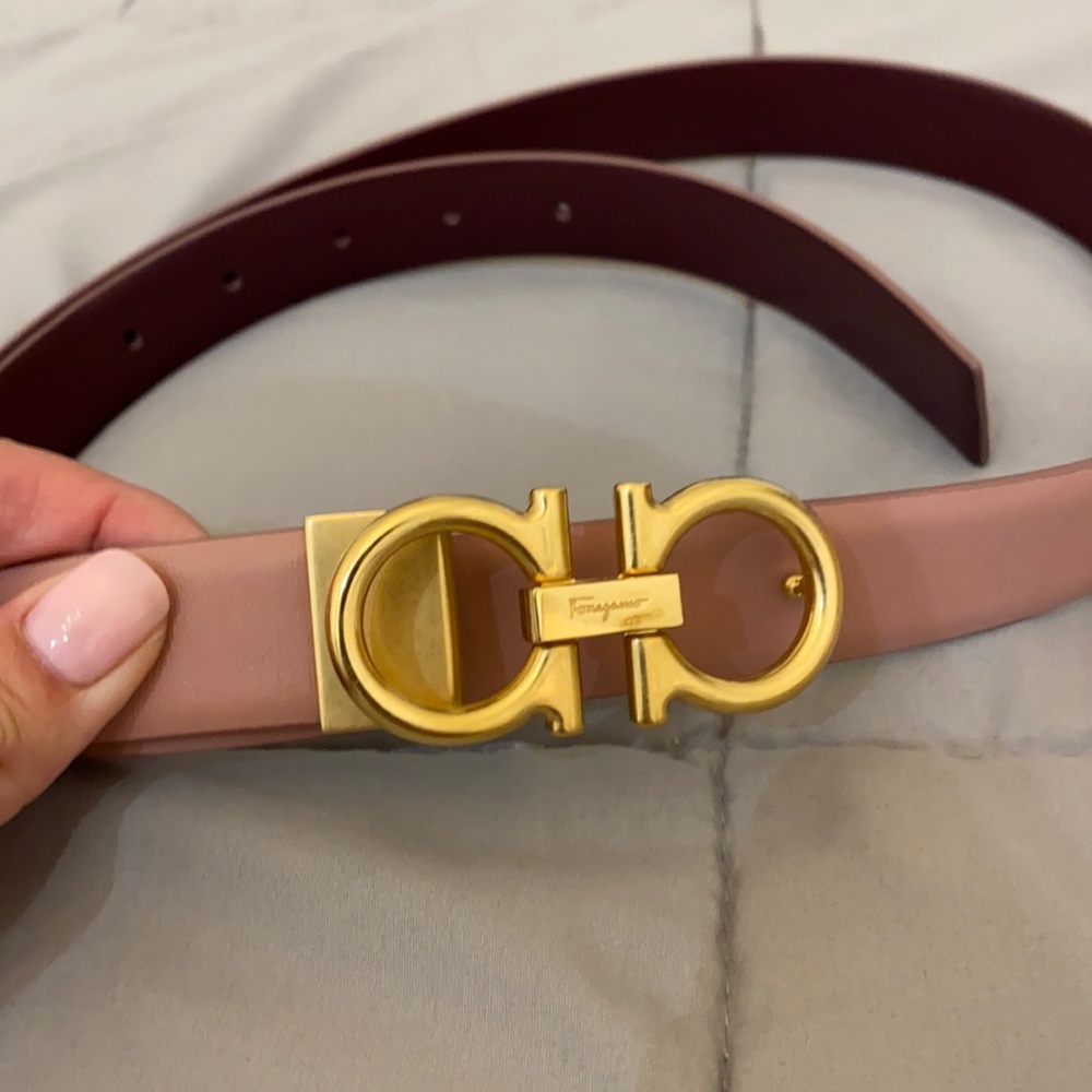 Reversible Ferragamo belt